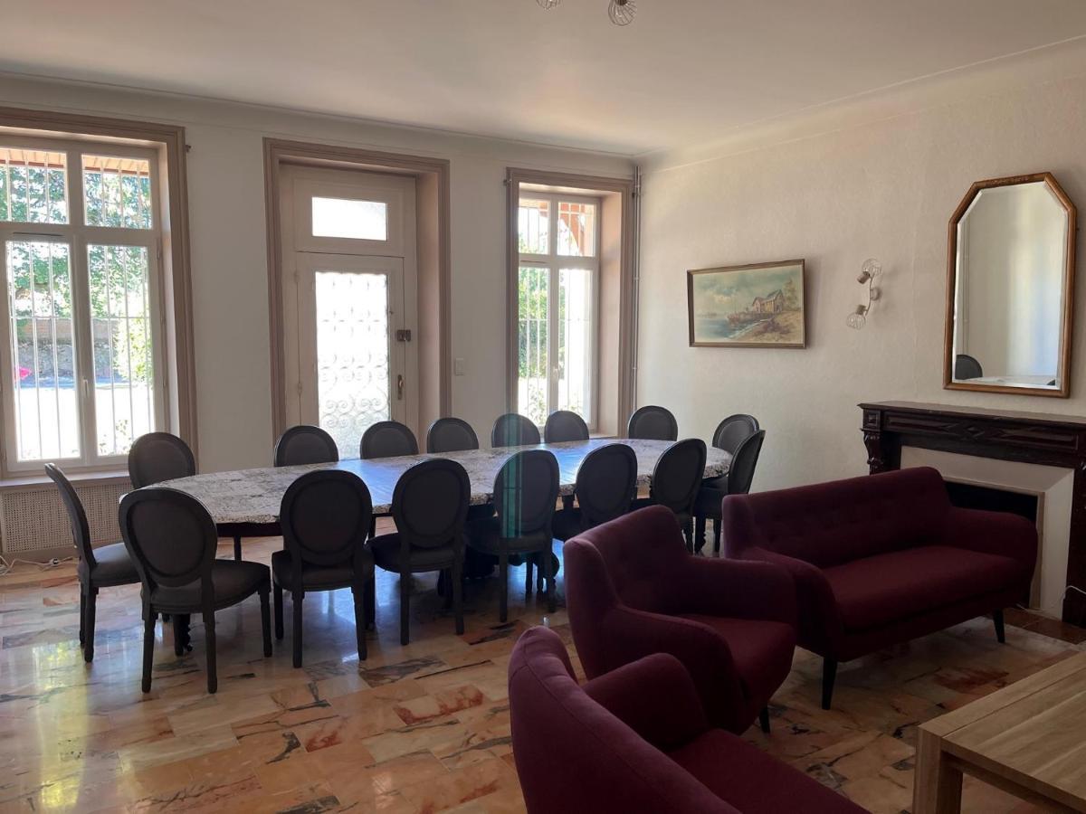 Domaine Clos Et Arboré De 3 Ha Avec Deux Maisons Villa